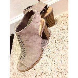 Gap Braided Peep Toe